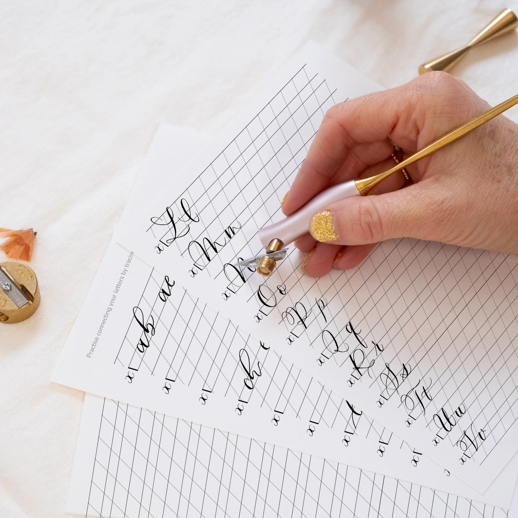 Digital Guide: Beginner's Modern Calligraphy - Image 2