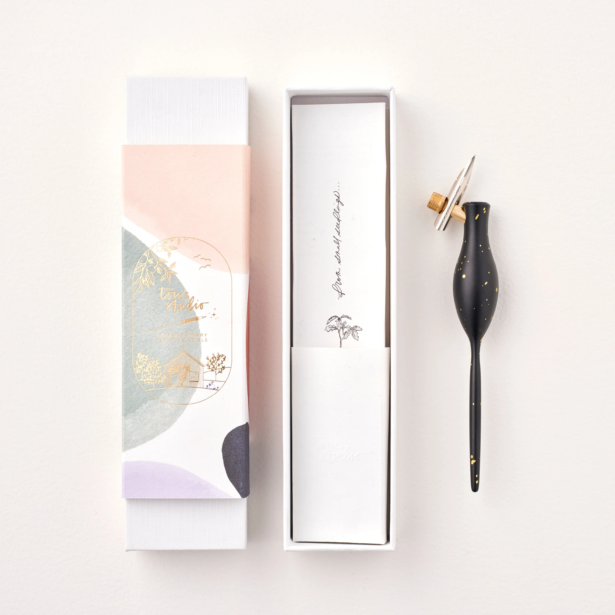 Calligraphy Pen Black & Gold - Image 4