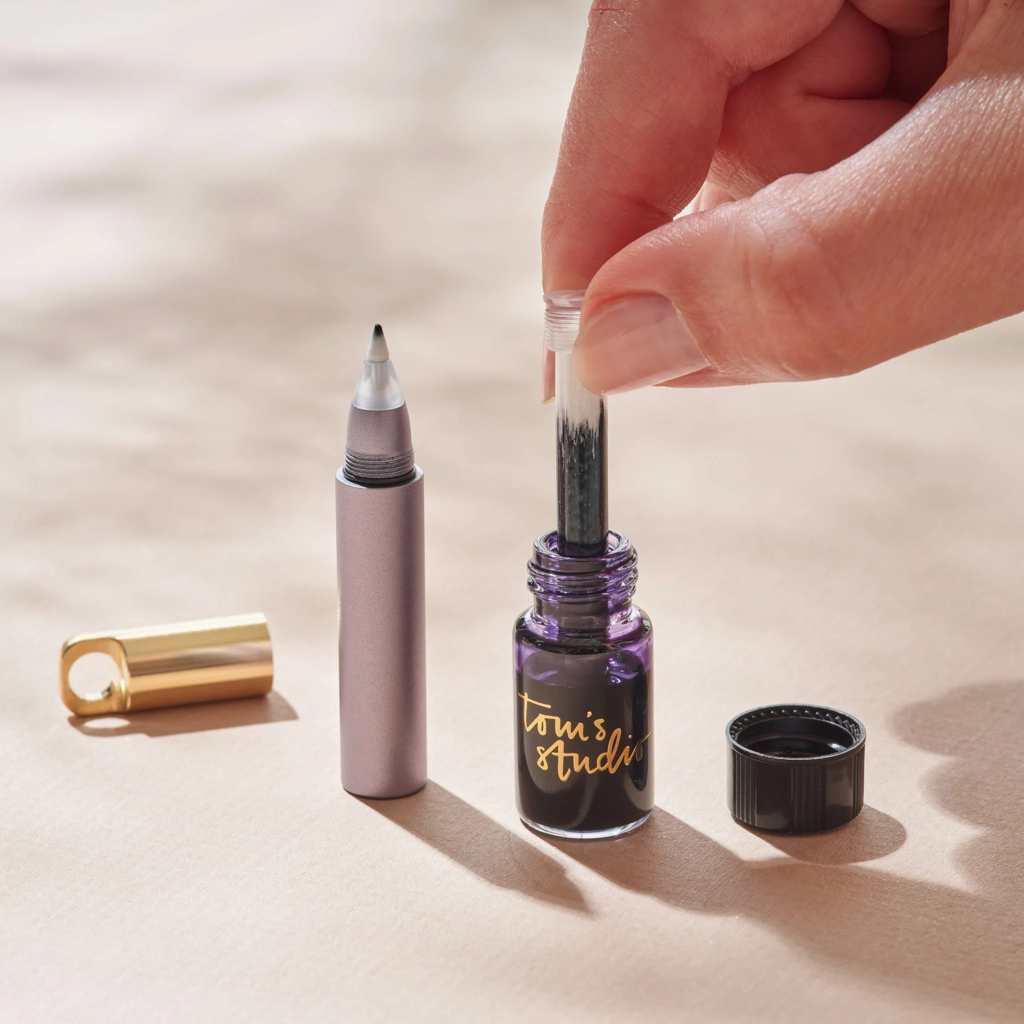The Field Mouse – refillable travel pen - Image 16