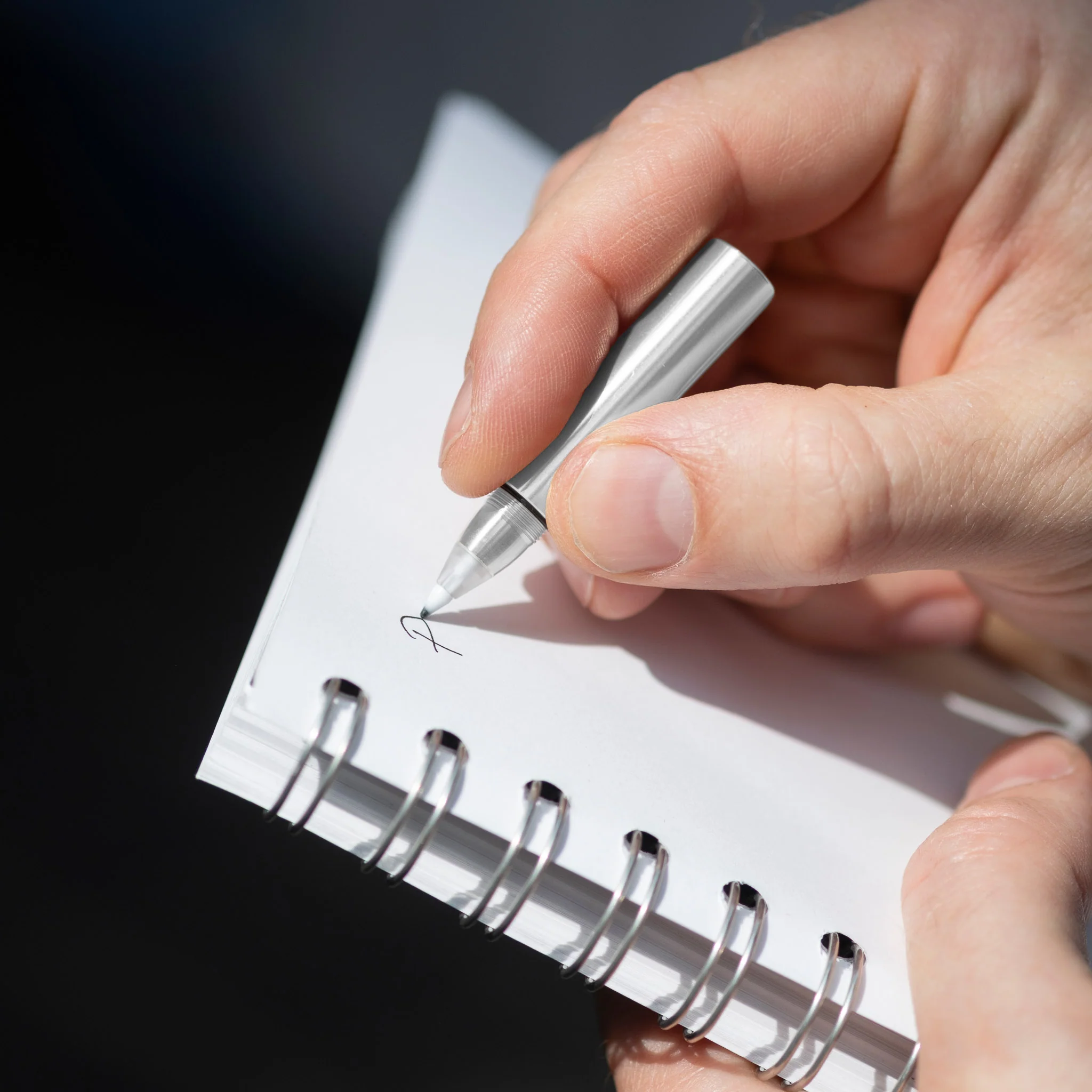 The Field Mouse (Metals) – refillable travel pen - Image 3