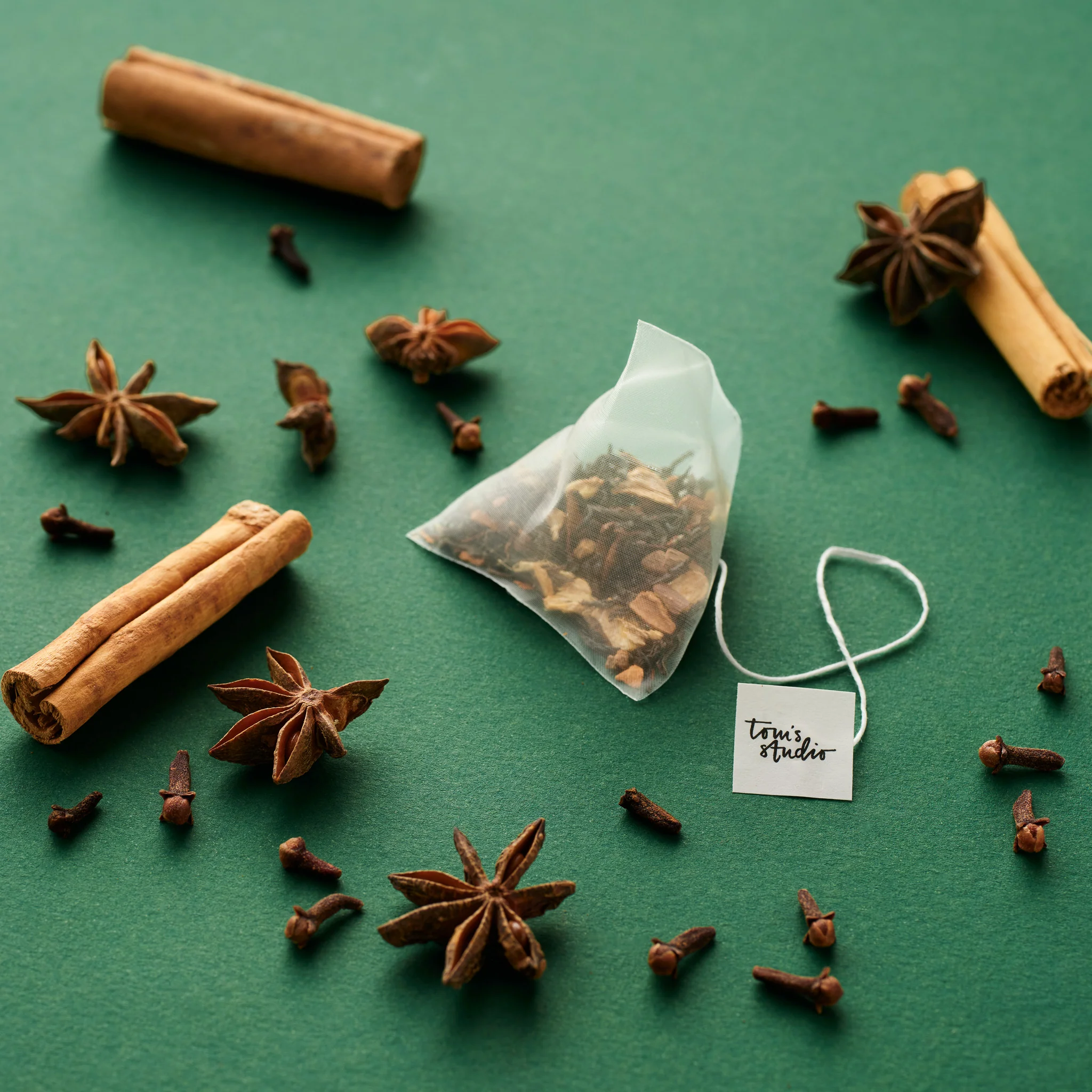Tom's Studio 'Mulled Christmas Chai' Tea (15 Tea Bags) - Image 2